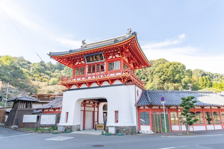 武雄温泉楼門